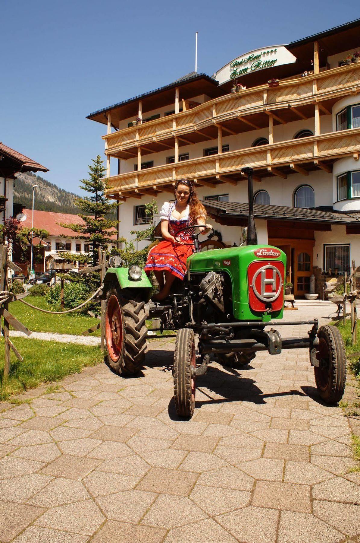 Hotel "Zum Ritter" Tannheim Exterior photo